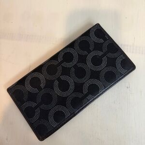 Coach checkbook with light pink/lilac leather interior EUC